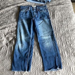 NWOT Zara Cropped High Rise Jean Distressed Bottom